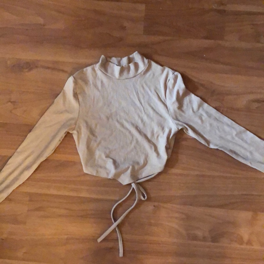 Amazon S nude cropped long sleeve open back